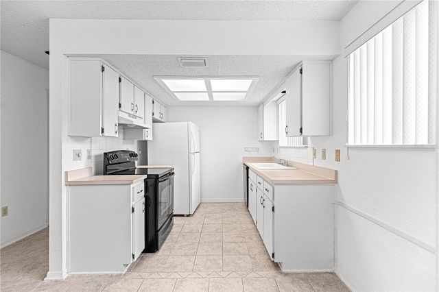 8208 SW 108TH LANE ROAD, Ocala, FL 34481