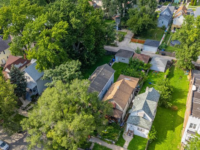 5242 W Ferdinand Street, Chicago, IL 60644