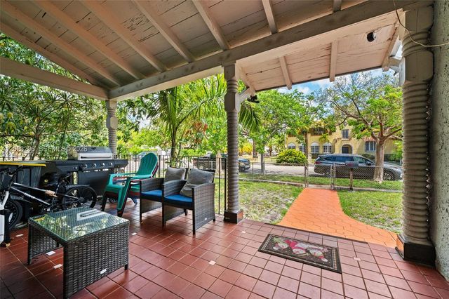 1792 SW 11th Street, Miami, FL 33135