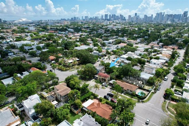 1792 SW 11th Street, Miami, FL 33135