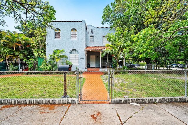 1792 SW 11th Street, Miami, FL 33135
