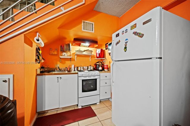 1792 SW 11th Street, Miami, FL 33135
