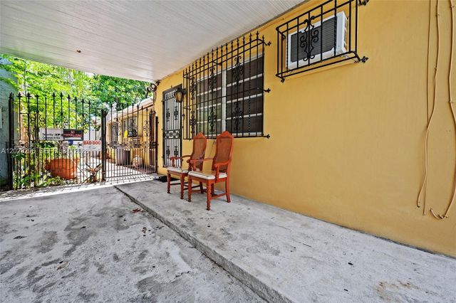 1792 SW 11th Street, Miami, FL 33135
