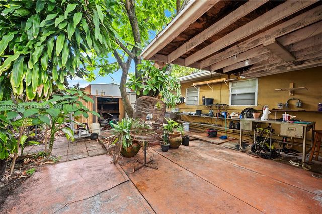 1792 SW 11th Street, Miami, FL 33135