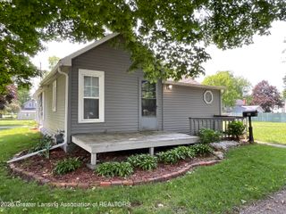 103 E Ellsworth Street, Bellevue, MI 49021