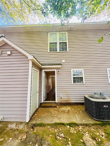 3332 Kenmont Lane C, Hope Mills, NC 28348