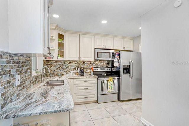 6703 N RIVER BOULEVARD, Tampa, FL 33604