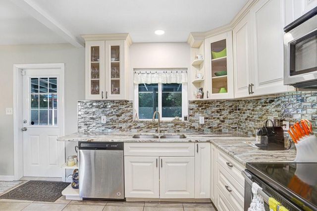 6703 N RIVER BOULEVARD, Tampa, FL 33604