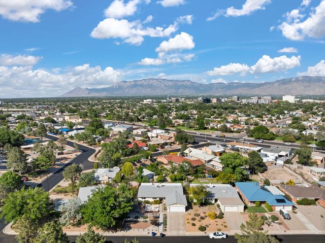 5111 Sunningdale Avenue Avenue NE, Albuquerque, NM 87110