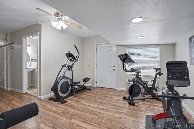 4012 S Narcissus Avenue, Broken Arrow, OK 74011