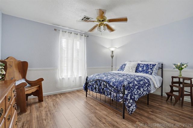 4012 S Narcissus Avenue, Broken Arrow, OK 74011