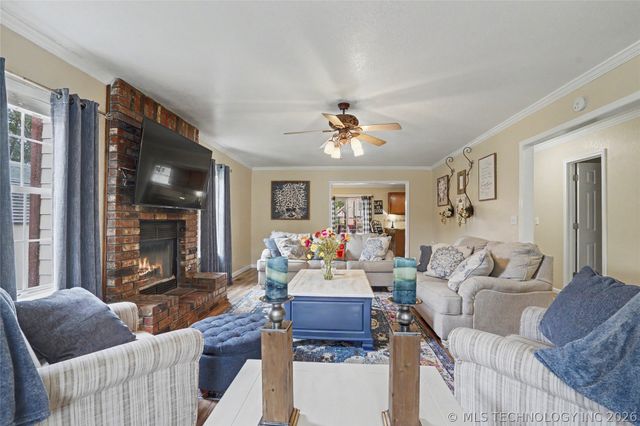 4012 S Narcissus Avenue, Broken Arrow, OK 74011