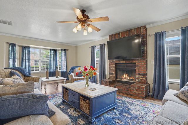 4012 S Narcissus Avenue, Broken Arrow, OK 74011