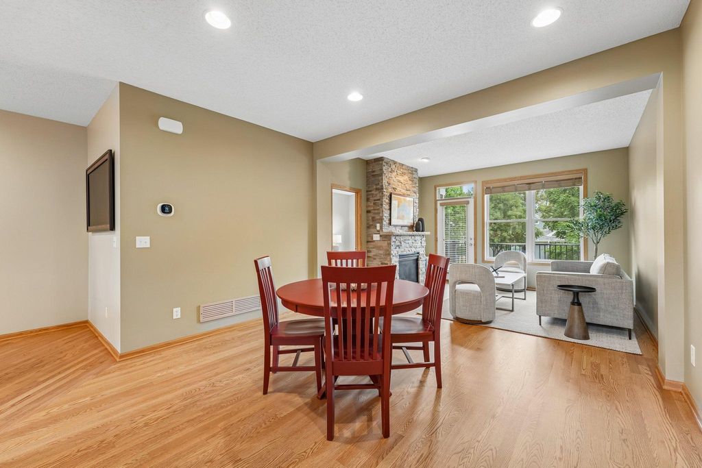 10733 Falling Water Lane B, Woodbury, MN 55129 — photo 5