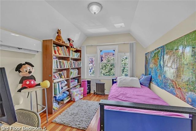 11116 76th Drive, New York City, NY 11375