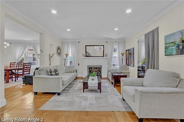 11116 76th Drive, New York City, NY 11375
