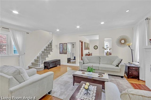 11116 76th Drive, New York City, NY 11375