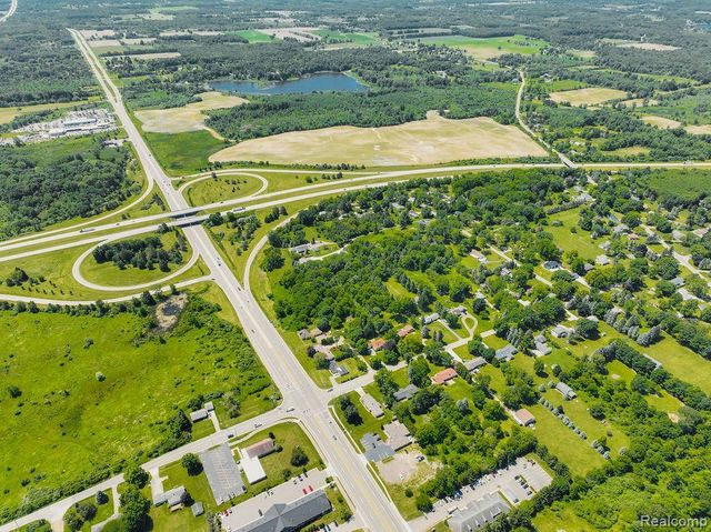 1214 S Lapeer Road, Lapeer, MI 48446