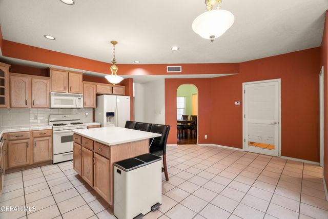 10863 Loma de Alma Drive Drive, El Paso, TX 79934