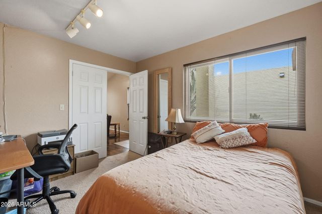 1382 N Tamarisk Drive, Chandler, AZ 85224