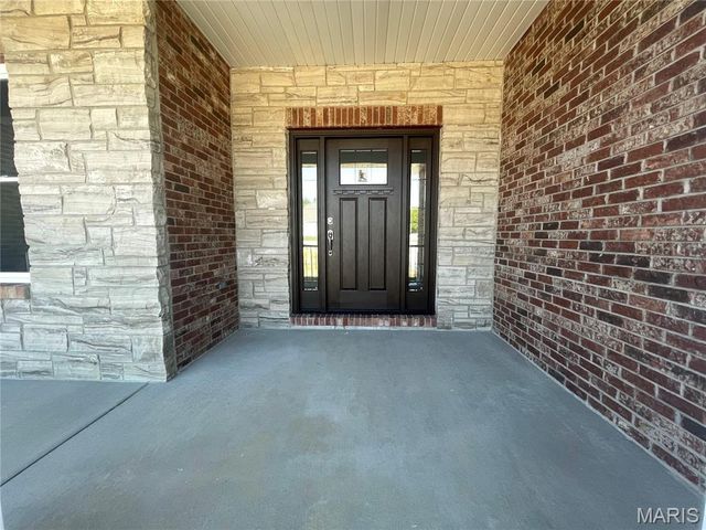 826 Destiny Drive, Villa Ridge, MO 63089