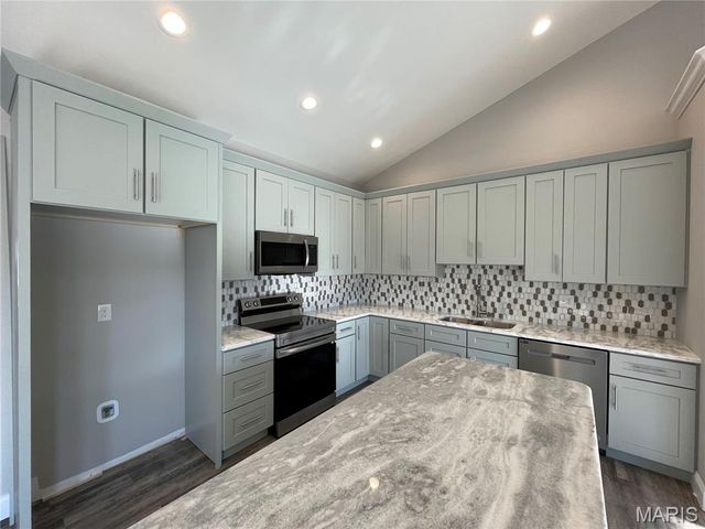 826 Destiny Drive, Villa Ridge, MO 63089