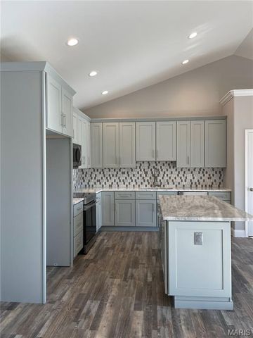 826 Destiny Drive, Villa Ridge, MO 63089