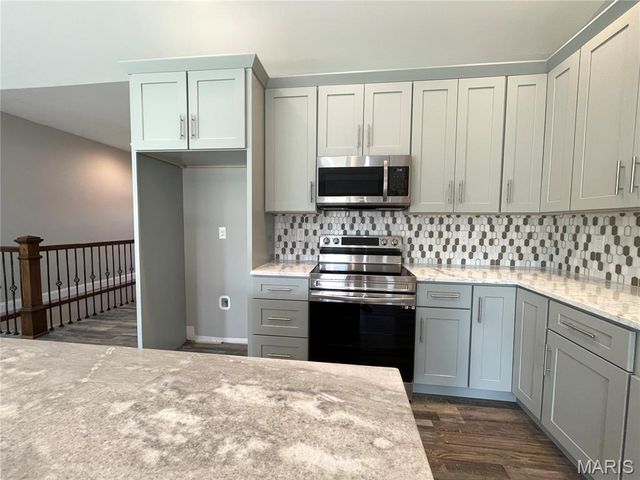 826 Destiny Drive, Villa Ridge, MO 63089