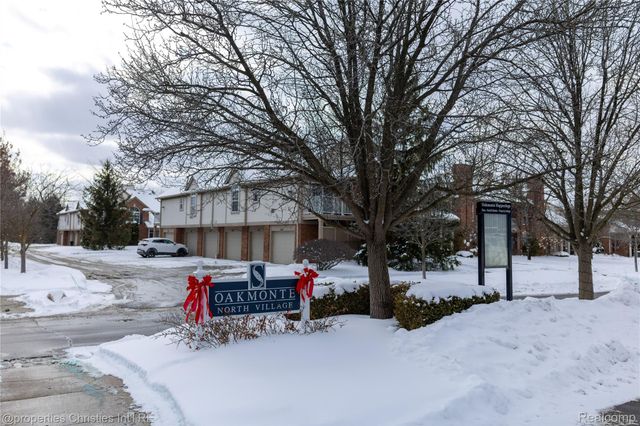 3645 Oakmonte Boulevard, Oakland Charter Township, MI 48306
