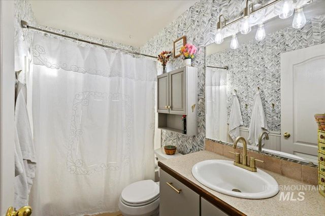 1890 N Bryson Rd, Boise, ID 83713