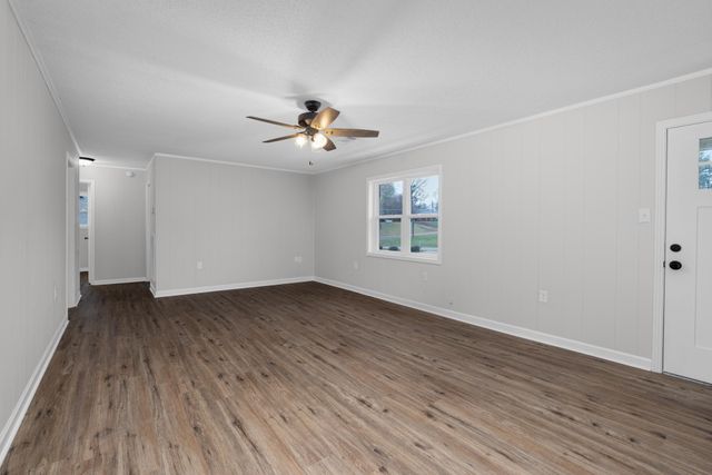 212 BARNES ST, Munford, TN 38058