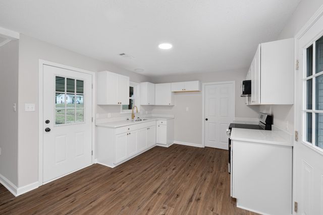 212 BARNES ST, Munford, TN 38058