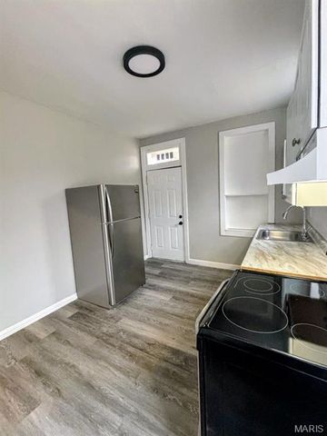 3652 S Compton Avenue, St Louis, MO 63118