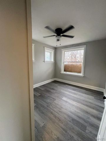 3652 S Compton Avenue, St Louis, MO 63118