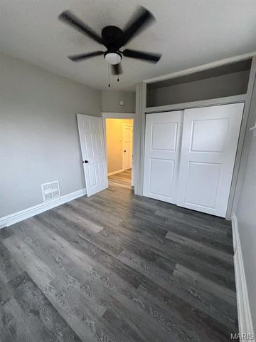 3652 S Compton Avenue, St Louis, MO 63118