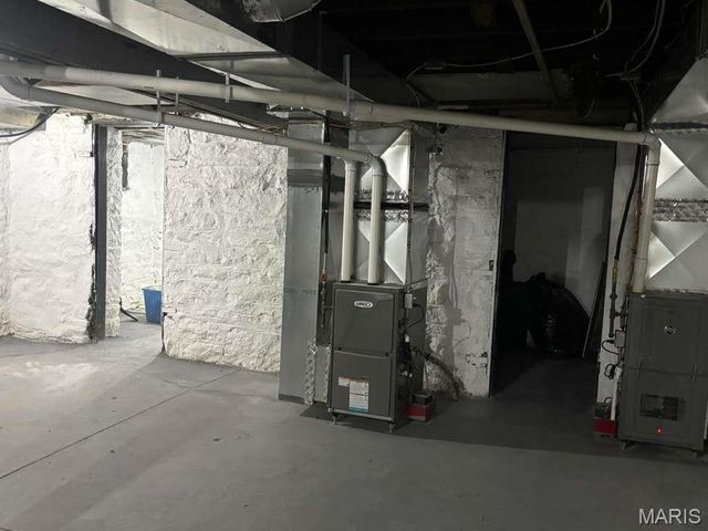 3652 S Compton Avenue, St Louis, MO 63118