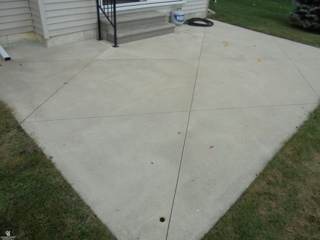 34852 Quail Trail, Richmond, MI 48062