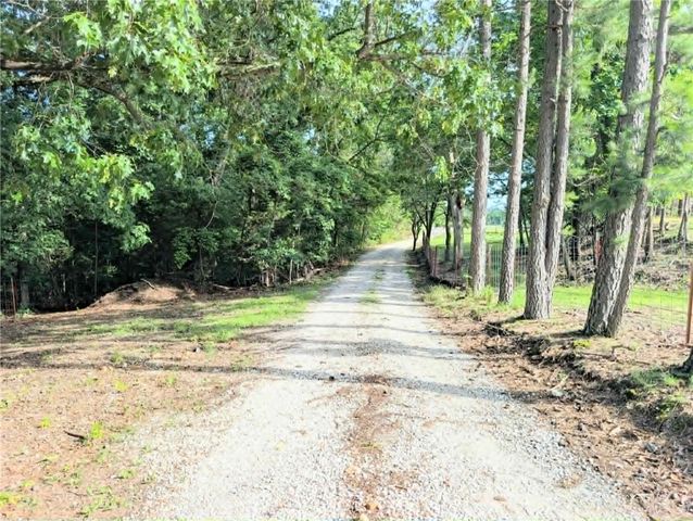 4312 Cottonwood Road, Harrison, AR 72601