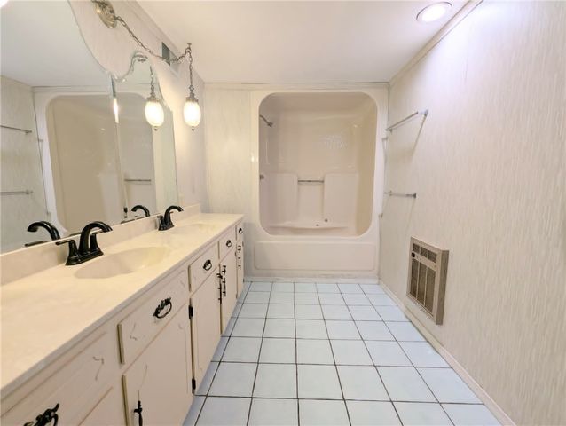 4312 Cottonwood Road, Harrison, AR 72601