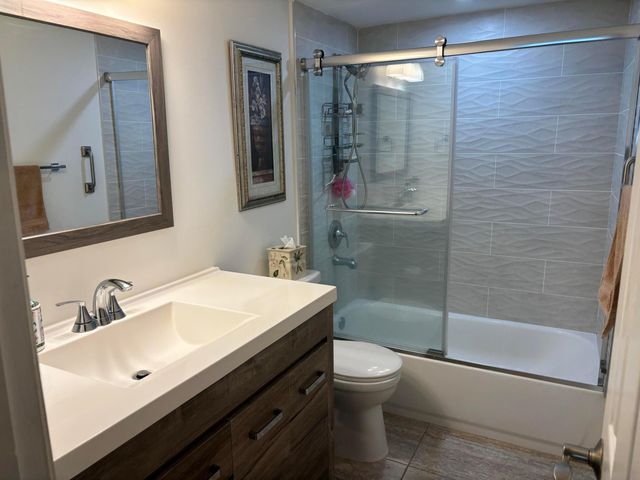 1000 Spanish River Road 3c, Boca Raton, FL 33432