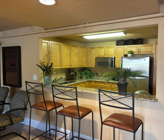 1000 Spanish River Road 3c, Boca Raton, FL 33432