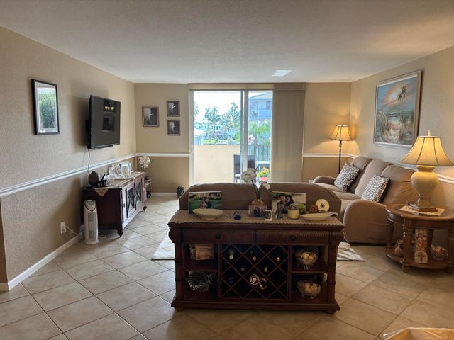 1000 Spanish River Road 3c, Boca Raton, FL 33432