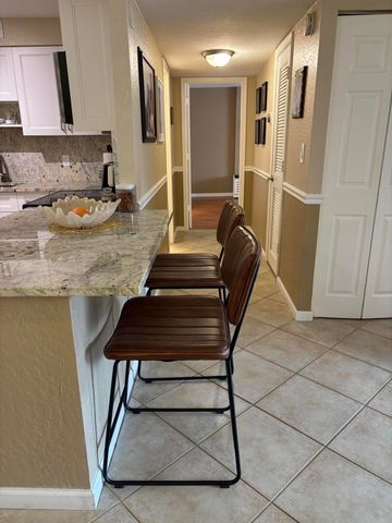 1000 Spanish River Road 3c, Boca Raton, FL 33432