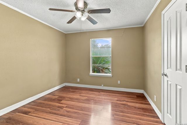 301 ANN DR, Converse, TX 78109