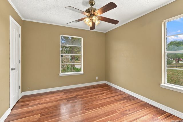 301 ANN DR, Converse, TX 78109