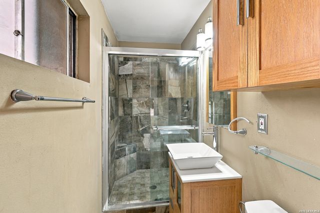 301 ANN DR, Converse, TX 78109