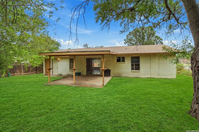 301 ANN DR, Converse, TX 78109