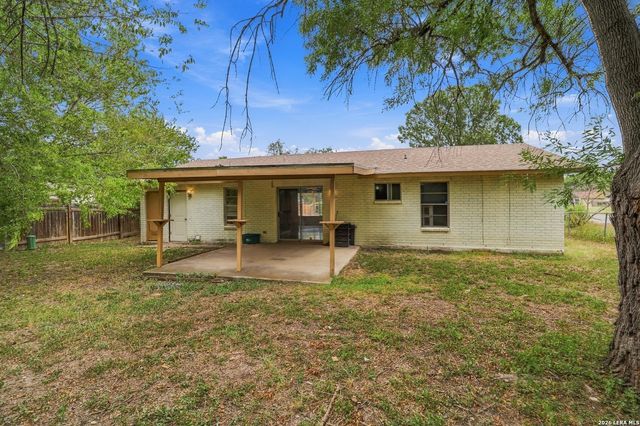 301 ANN DR, Converse, TX 78109