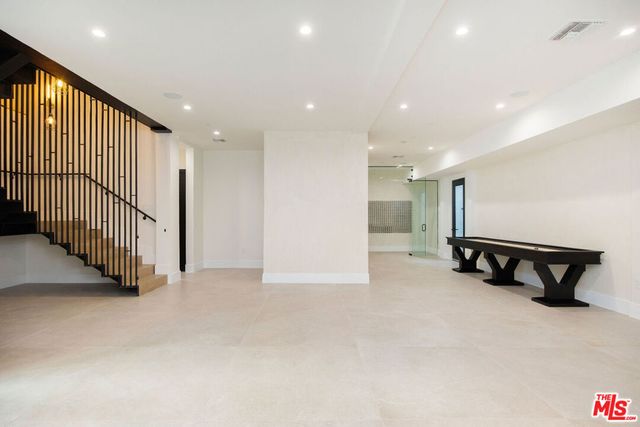 444 N Laurel Avenue, Los Angeles, CA 90048