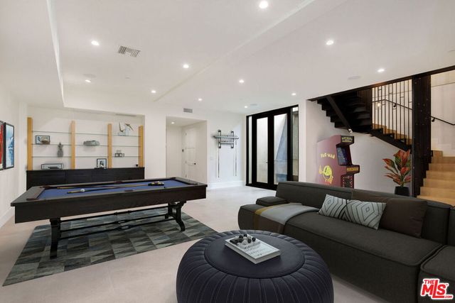 444 N Laurel Avenue, Los Angeles, CA 90048